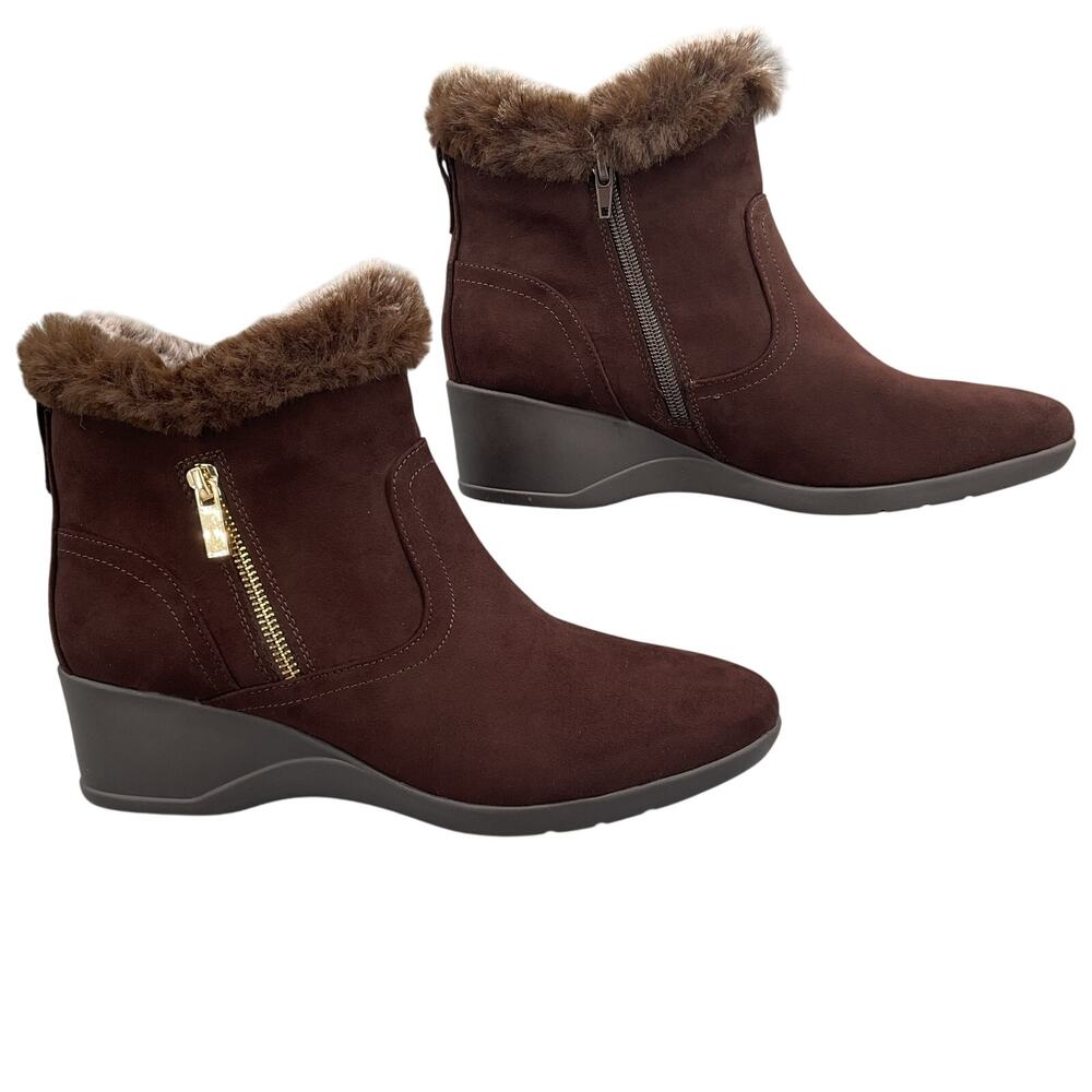NEW Karen Scott Women’s Carleenn Wedge Booties Chocolate Size 7M